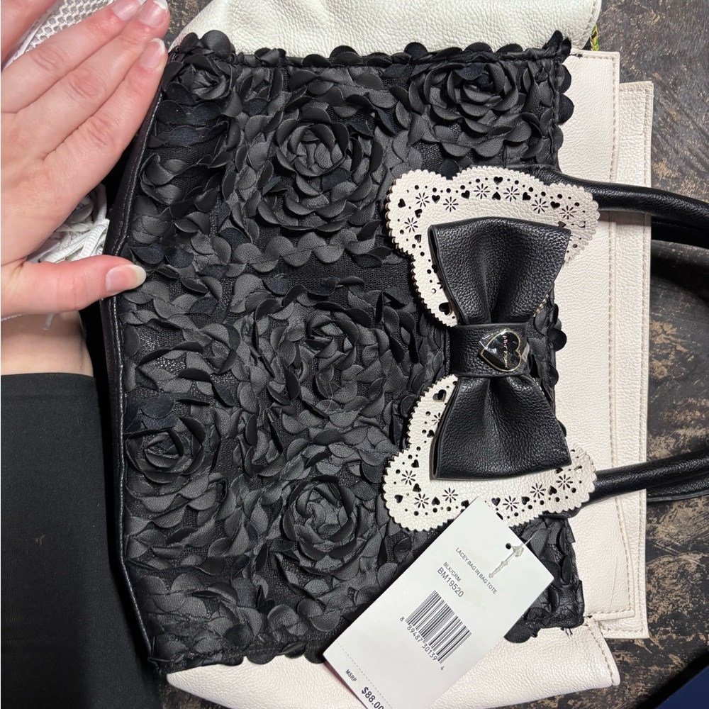 Chic Black Floral Shoulder Bag